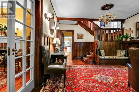 202 Cloverdale Road Ottawa ON K1M 0X2