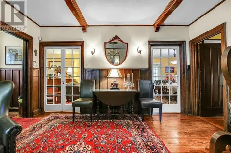 202 Cloverdale Road Ottawa ON K1M 0X2