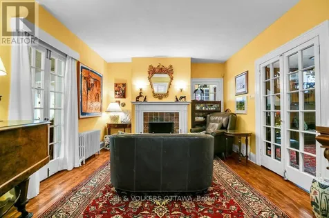 202 Cloverdale Road Ottawa ON K1M 0X2