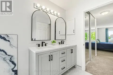 65 Osprey Crescent Ottawa ON K2M 2Z8