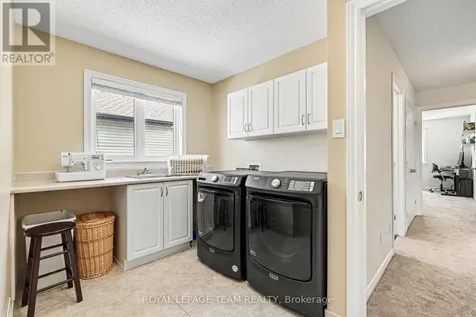 65 Osprey Crescent Ottawa ON K2M 2Z8