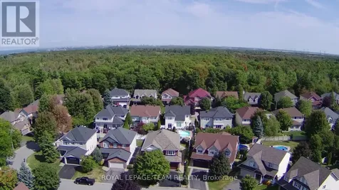 65 Osprey Crescent Ottawa ON K2M 2Z8