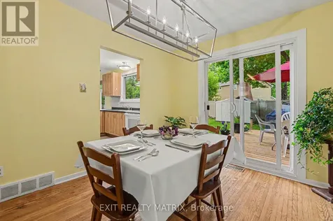 18 Highpark Crescent Ottawa ON K1B 3G8