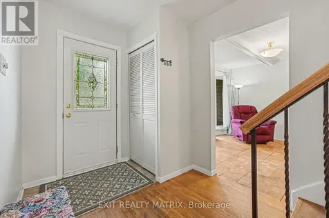 18 Highpark Crescent Ottawa ON K1B 3G8
