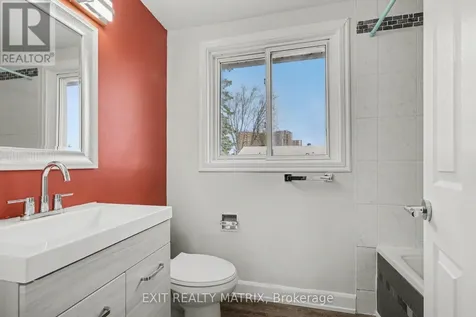 1468 Heatherington Road Ottawa ON K1V 6S1