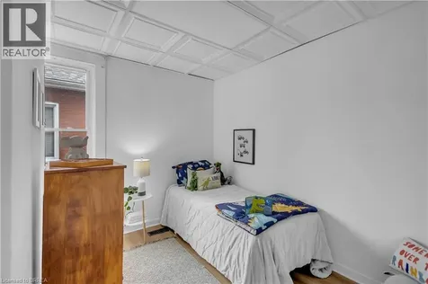 16 Ruth Street Brantford ON N3S 1L6