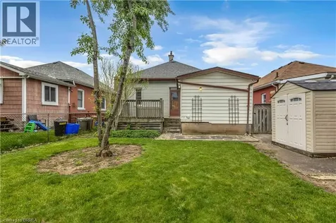 16 Ruth Street Brantford ON N3S 1L6