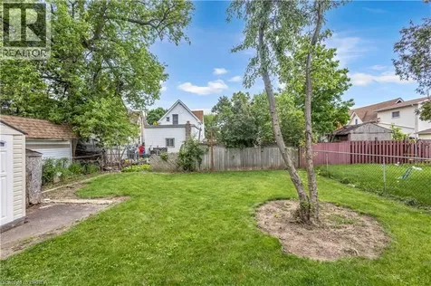16 Ruth Street Brantford ON N3S 1L6