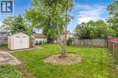 16 Ruth Street Brantford ON N3S 1L6