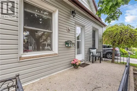 16 Ruth Street Brantford ON N3S 1L6