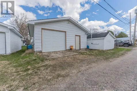 35 Bowman Avenue Kapuskasing ON P5N 1M9