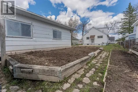 35 Bowman Avenue Kapuskasing ON P5N 1M9
