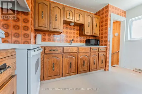 35 Bowman Avenue Kapuskasing ON P5N 1M9