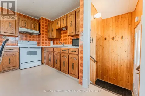 35 Bowman Avenue Kapuskasing ON P5N 1M9
