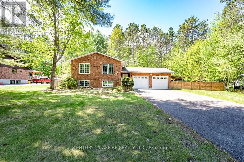 22 Country Lane Petawawa ON K8H 3J7