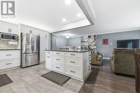 22 Country Lane Petawawa ON K8H 3J7