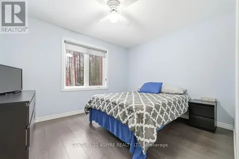 22 Country Lane Petawawa ON K8H 3J7