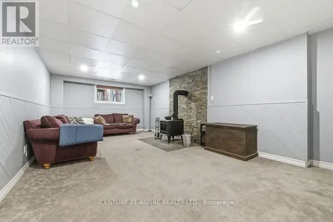 22 Country Lane Petawawa ON K8H 3J7