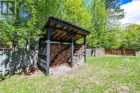 22 Country Lane Petawawa ON K8H 3J7