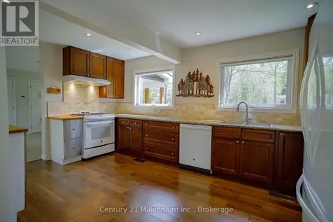 58 Cedarlane Drive Wasaga Beach ON L9Z 2S1