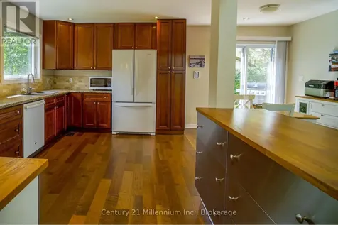 58 Cedarlane Drive Wasaga Beach ON L9Z 2S1