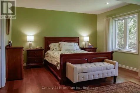 58 Cedarlane Drive Wasaga Beach ON L9Z 2S1