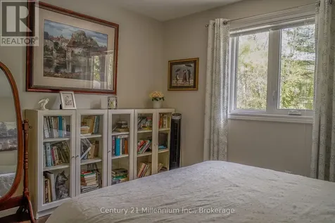 58 Cedarlane Drive Wasaga Beach ON L9Z 2S1