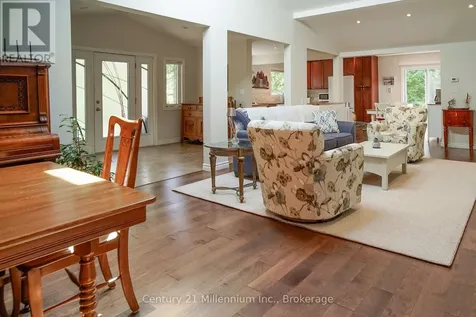 58 Cedarlane Drive Wasaga Beach ON L9Z 2S1