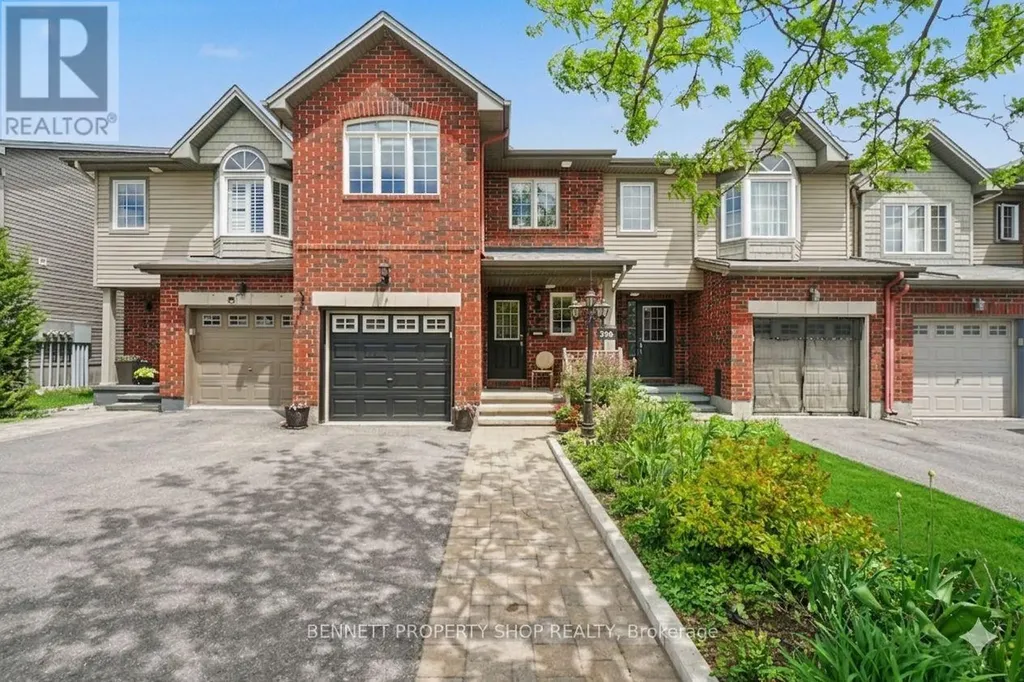 330 Laguna Street Ottawa ON K1T 0L1