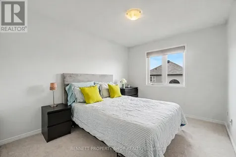 330 Laguna Street Ottawa ON K1T 0L1
