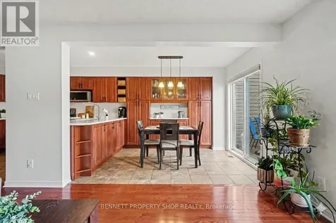 330 Laguna Street Ottawa ON K1T 0L1