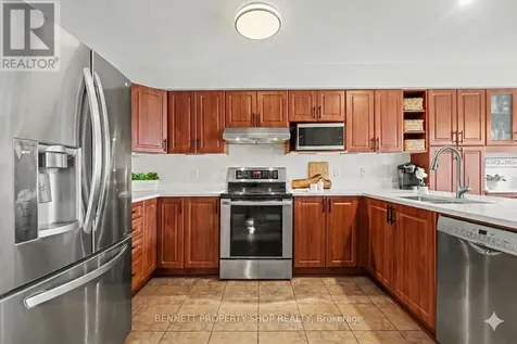 330 Laguna Street Ottawa ON K1T 0L1