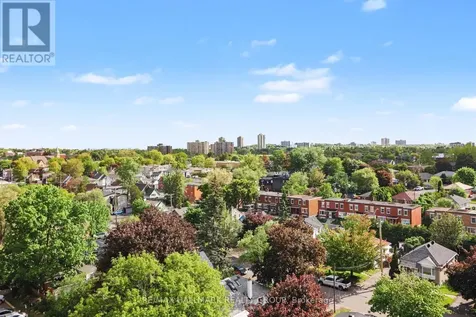 158C Mcarthur Avenue Ottawa ON K1L 8E7