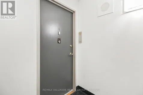 158C Mcarthur Avenue Ottawa ON K1L 8E7