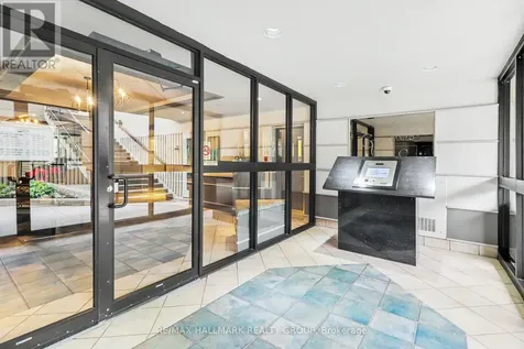 158C Mcarthur Avenue Ottawa ON K1L 8E7