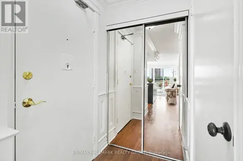 158C Mcarthur Avenue Ottawa ON K1L 8E7