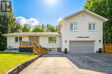 13 Bathurst Street Ottawa ON K2W 1A7