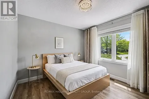 13 Bathurst Street Ottawa ON K2W 1A7