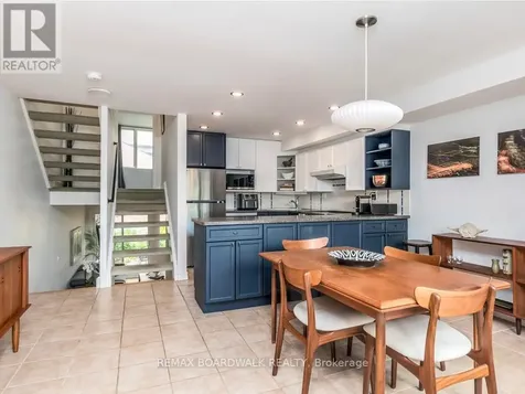 41 Putman Avenue Ottawa ON K1M 1Z1