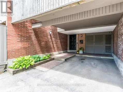 41 Putman Avenue Ottawa ON K1M 1Z1