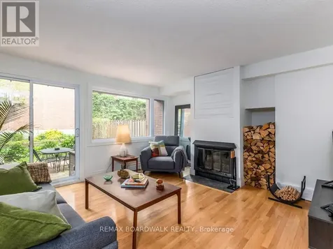41 Putman Avenue Ottawa ON K1M 1Z1
