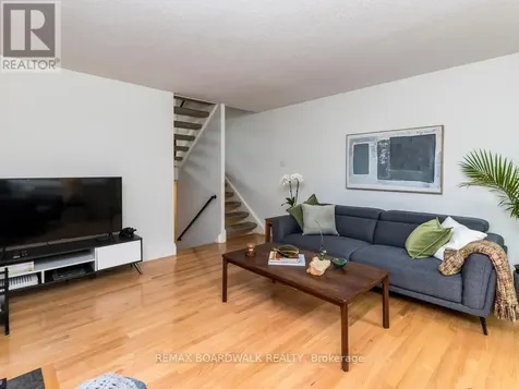 41 Putman Avenue Ottawa ON K1M 1Z1