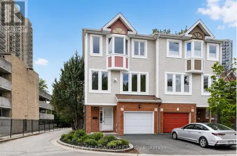 106 Corsica Private Ottawa ON K1G 5Y1