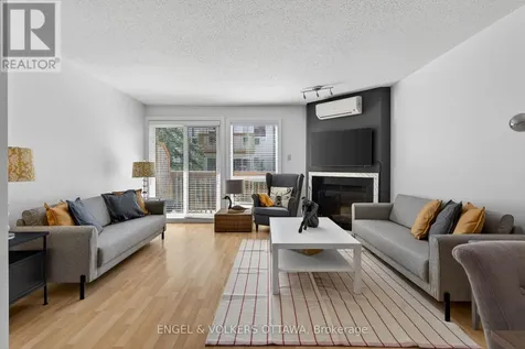 211 Briston Private Ottawa ON K1G 5R5