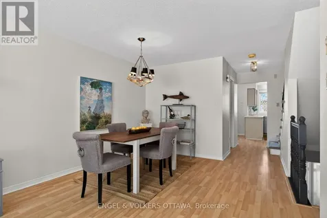 211 Briston Private Ottawa ON K1G 5R5