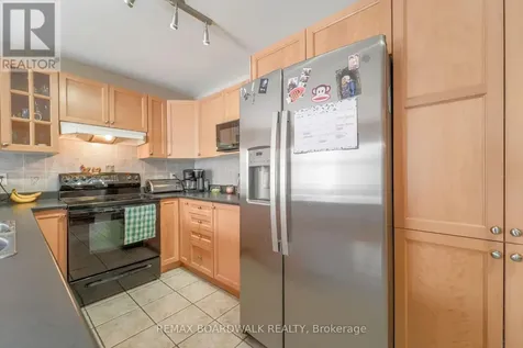 170 Bridlewood Drive Ottawa ON K2M 2M4