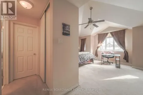 170 Bridlewood Drive Ottawa ON K2M 2M4