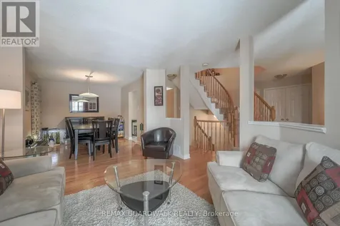 170 Bridlewood Drive Ottawa ON K2M 2M4