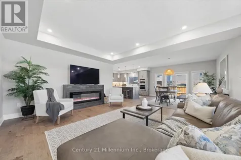 54 Maidens Crescent Collingwood ON L9Y 5M4