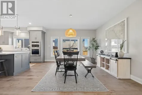54 Maidens Crescent Collingwood ON L9Y 5M4